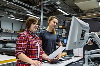 Working with your custom label manufacturer